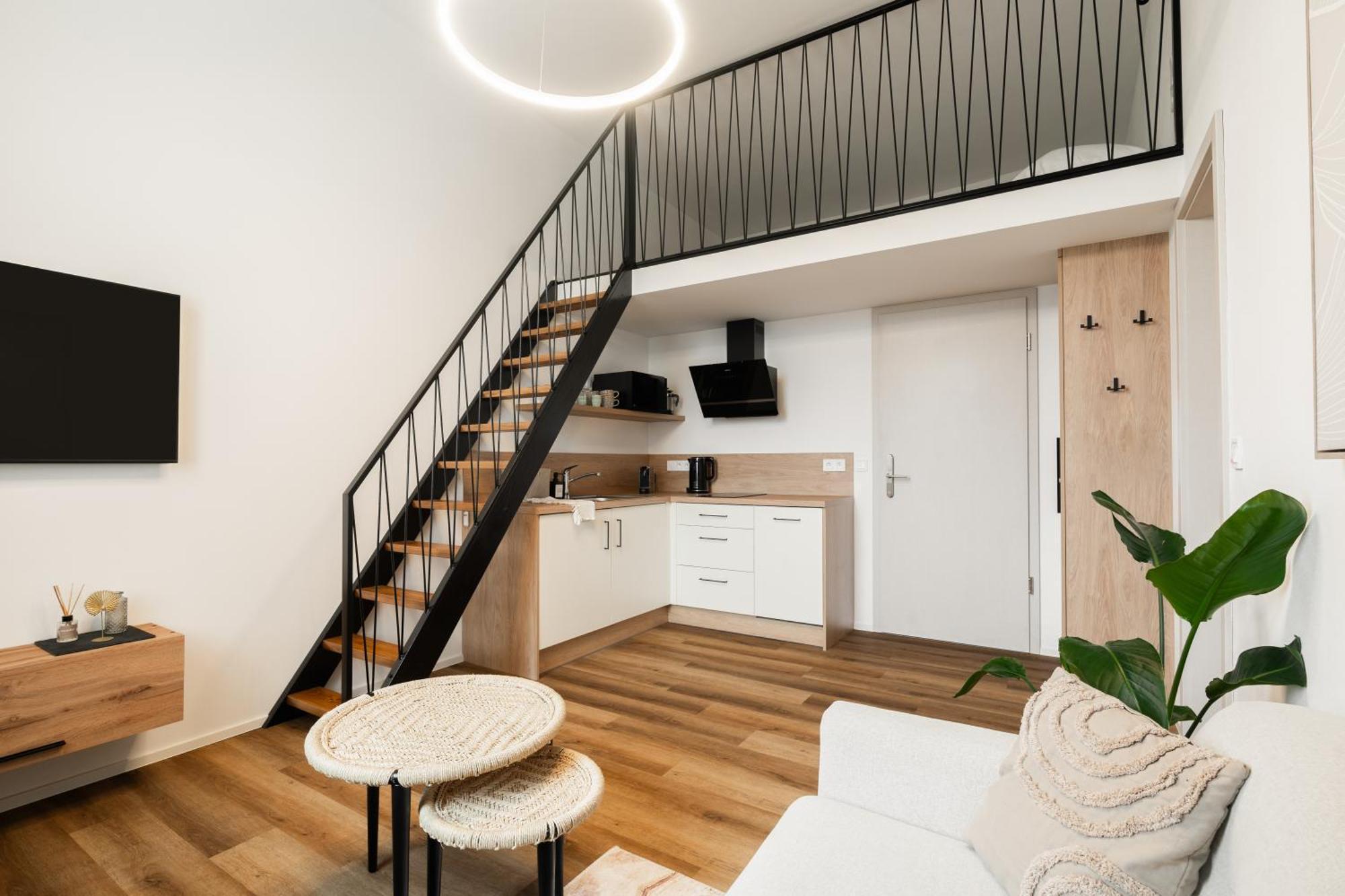 Internesto Brno Station Apartment Bagian luar foto