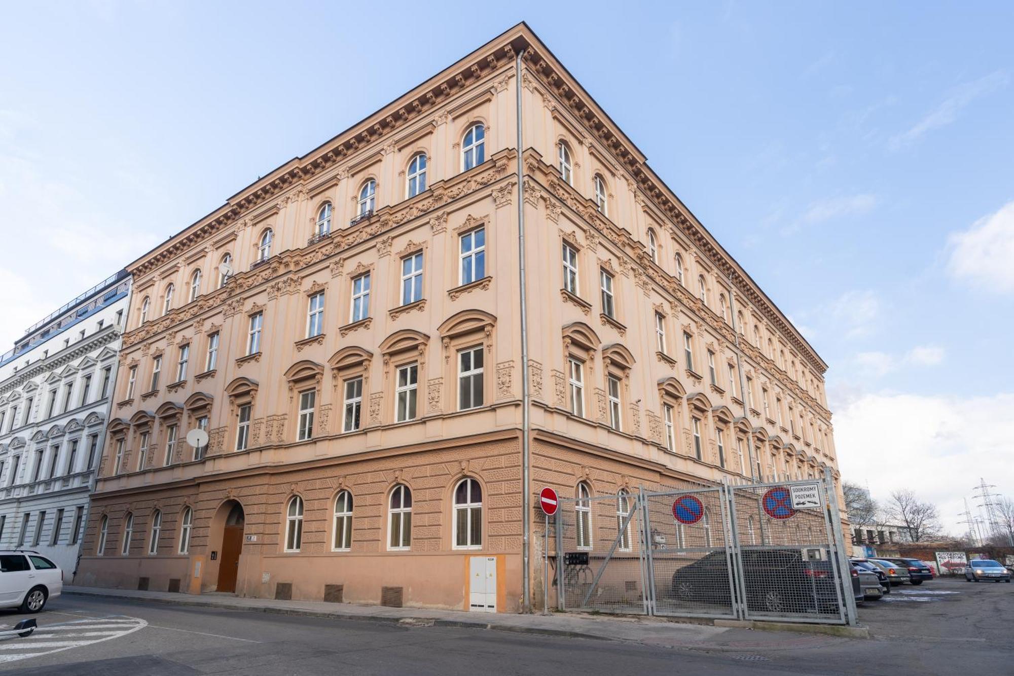 Internesto Brno Station Apartment Bagian luar foto