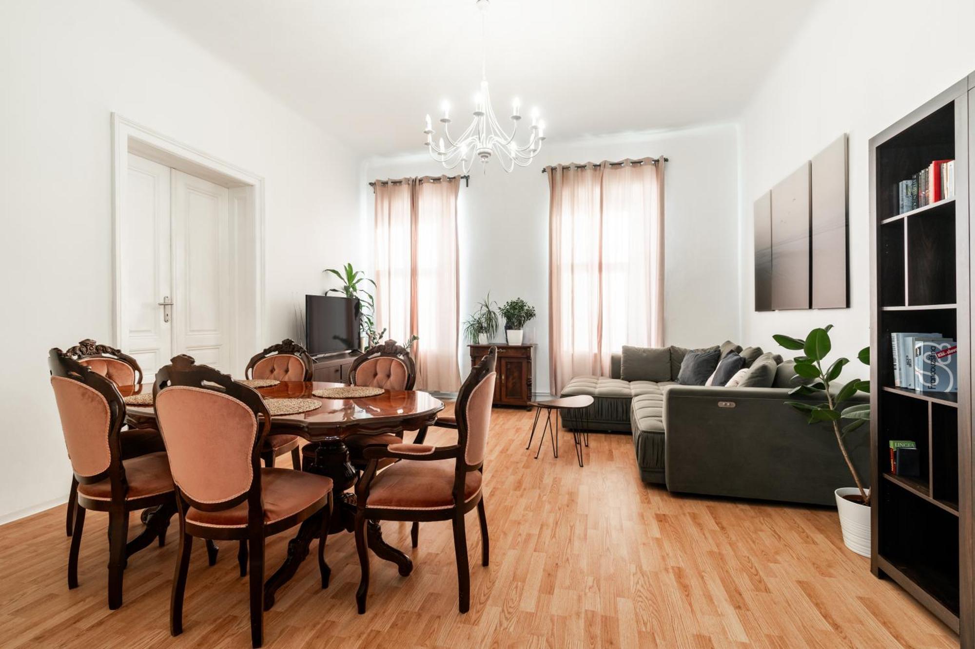 Internesto Brno Station Apartment Bagian luar foto